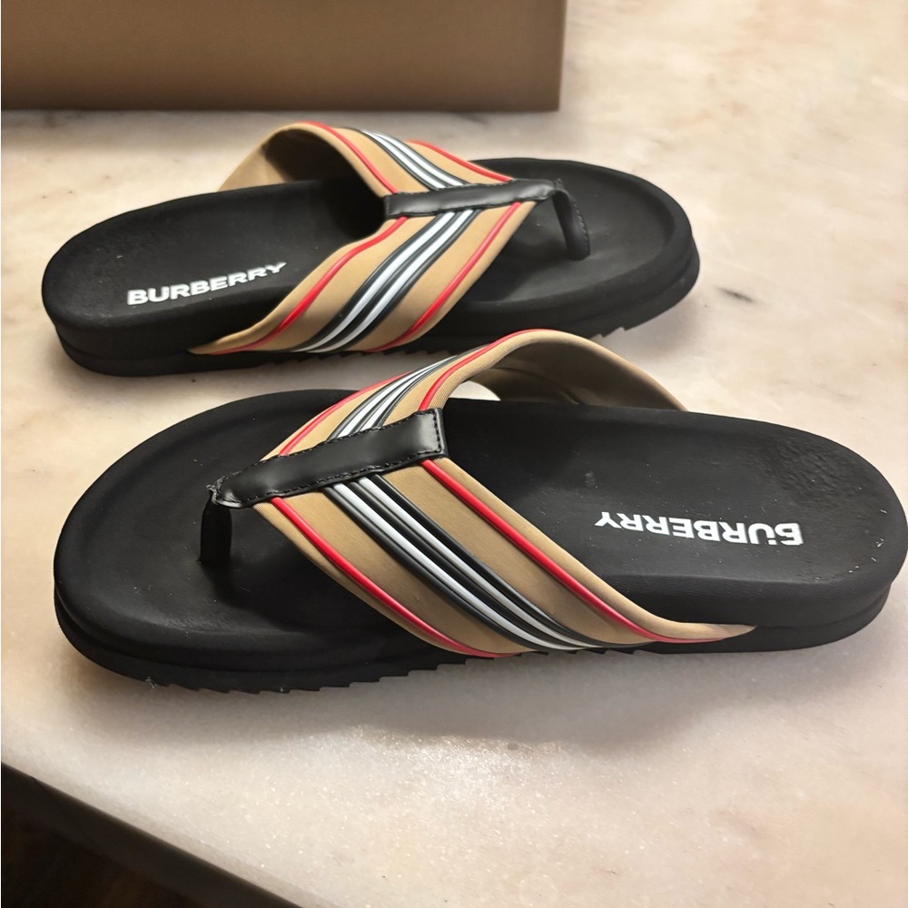 Burberry Men’s 3D Icon Stripe Thong Sandal - Picture 9 of 12